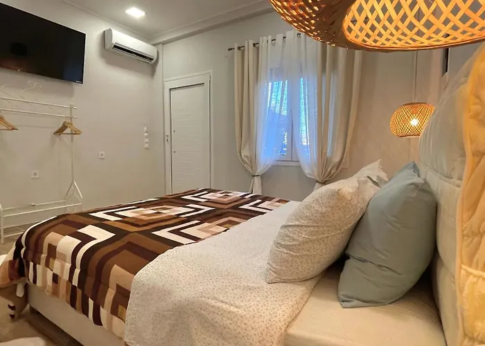 Elia & Garden Apartman