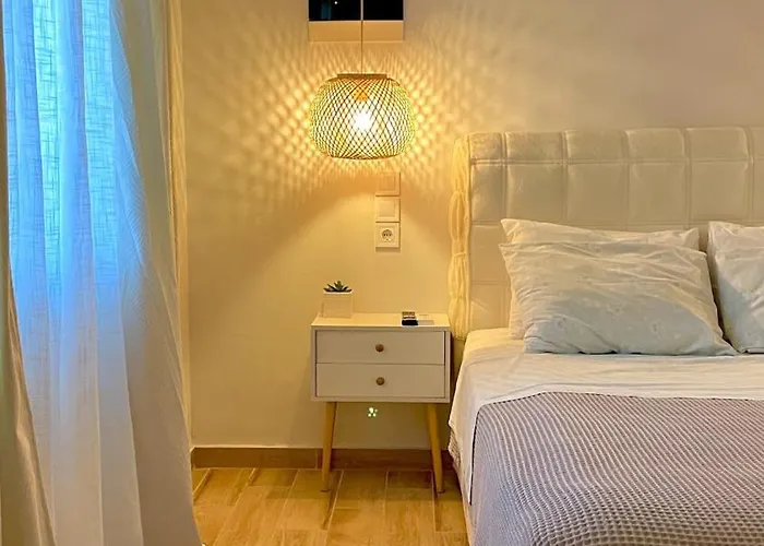 Elia & Garden Apartman *